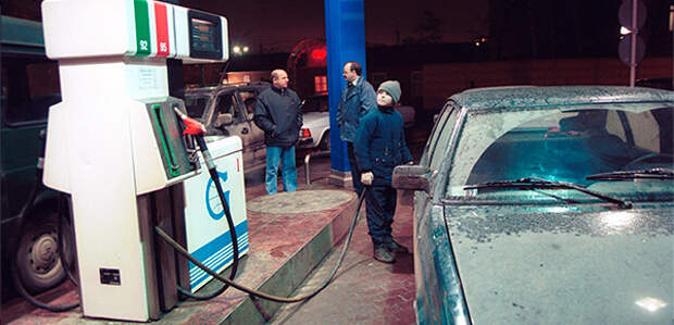 Reuters объяснил рост цен на бензин в России при дешевеющей нефти авто, россия, топливо, факты, цены