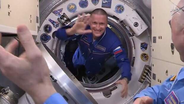 Российские космонавты и их американская коллега прибыли на МКС в рекордно короткое время (видео)