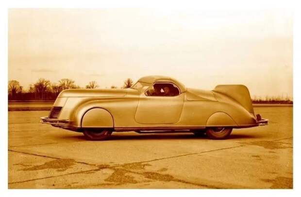 Прототип Streamlined Retractable Hardtop 1938 года, который спроектировал и построил летчик из Калифорнии
