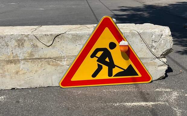 На 9 участках трассы М-5 в Рязанской области изменили схему движения из-за ям