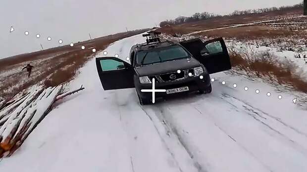 Дроноводы сожгли пикапы и роботов ВСУ в Харьковской области