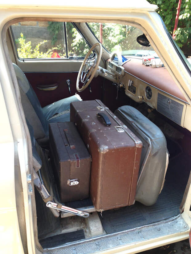 Раскладное переднее кресло выручало, когда чемоданы и сумки уже не помещались в багажник
