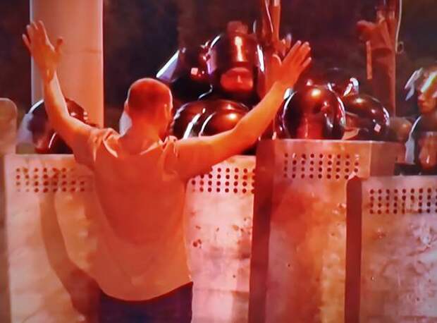 Эксперт объяснил, почему Кремль не будет вмешиваться в дела Лукашенко