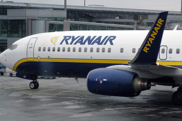 Самолёт Ryanair сел в Берлине из-за сообщения о бомбе