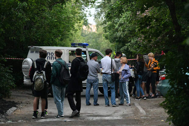 Мне пишут: «Стрельба в Екатеринбурге». И сразу в голове – образ, один страшнее другого....