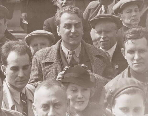 _13В 1935 году Орлова и Александров впервые оказались у трибуны Мавзолея во время праздника 7 Ноября