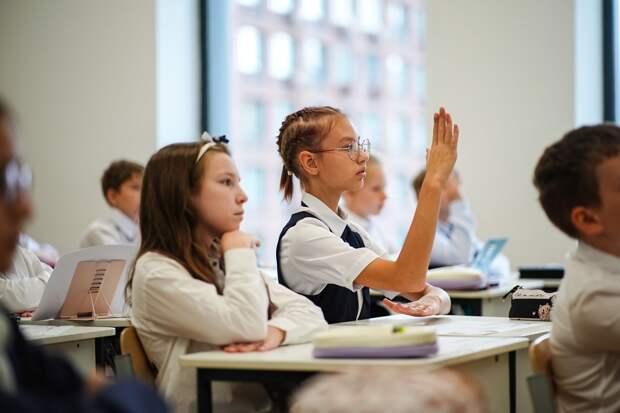 Кравцов: в школах РФ с 2027 года введут устный экзамен по истории для 9 классов