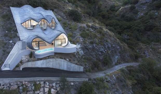 Дом на горе, Испания архитектура, модернизм, необычно, фантазия