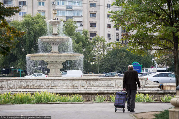 5 причин, почему стоит съездить в Бухарест