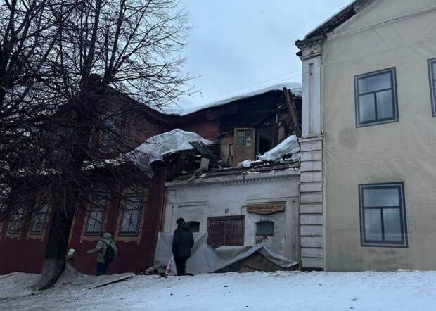 В Туле обрушилась часть исторического здания на улице Октябрьской, 58