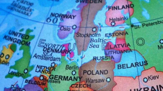 Политолог объяснил, почему ЕС отказывается подписывать пакт о ненападении с РФ