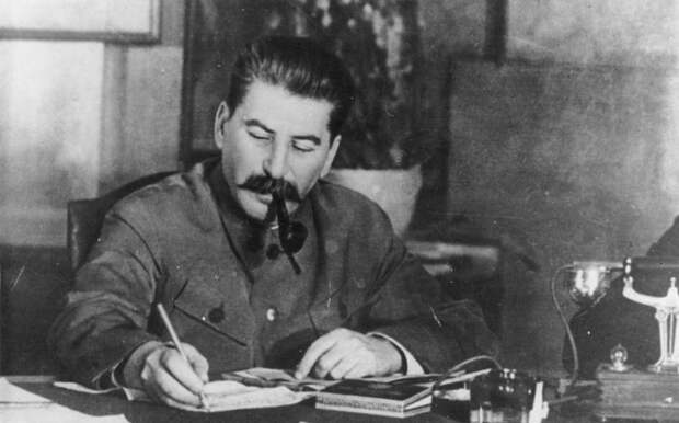 Ехидный Douglas: И.В. Сталин. Возвращаясь в прошлое.