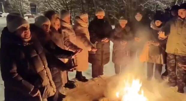 С одной стороны тема не требует большой аналитики, поскольку Ваш покорный слуга является обитателем так называемого «человейника», «спального района», «многоэтажного треша» в рядовом провинциальном...-2