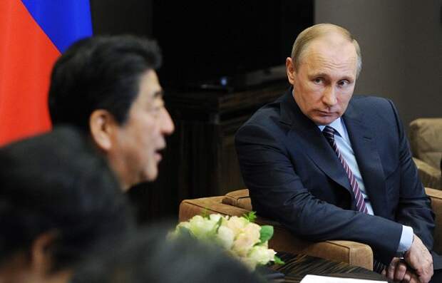 Картинки по запросу курилы Путин Абэ