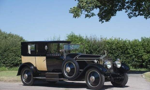 Интерьер Rolls-Royce Phantom I 1926 года, маленького дворца на колесах