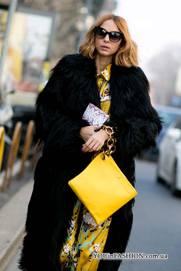 Неделя моды в Милане, уличный стиль, черное пальто