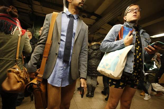 no pants subway ride