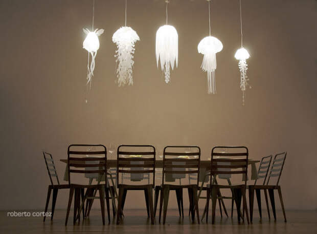 Очаровательные светильники в форме медуз.