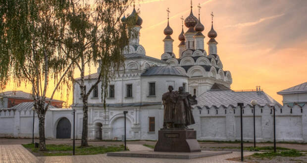 Свято-Троицкий монастырь, Муром. Мощи Петра и Февронии
