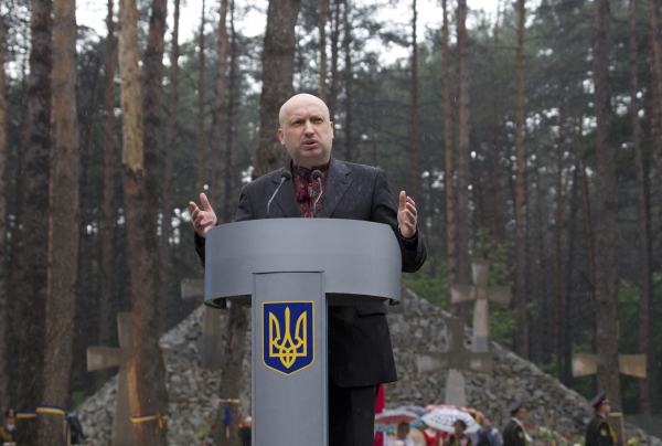"Кампания-фиаско" - Турчинов предложил отправить мыло российским спецслужбам