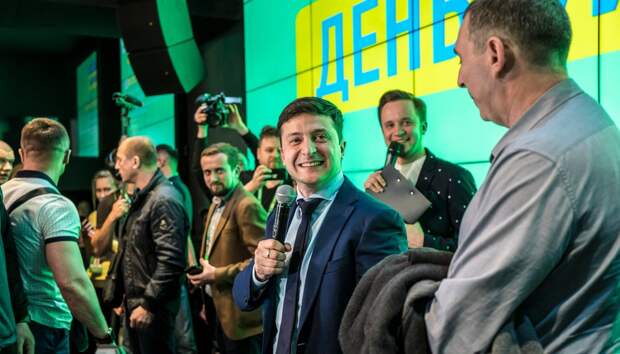 Шутки в сторону: Комик Владимир Зеленский победил в первом туре президентских выборов в Украине