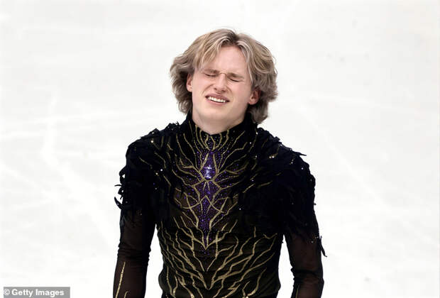 Эмоциональный срыв «Бога четверных». Илья Малинин не выдержал давления Олимпиады