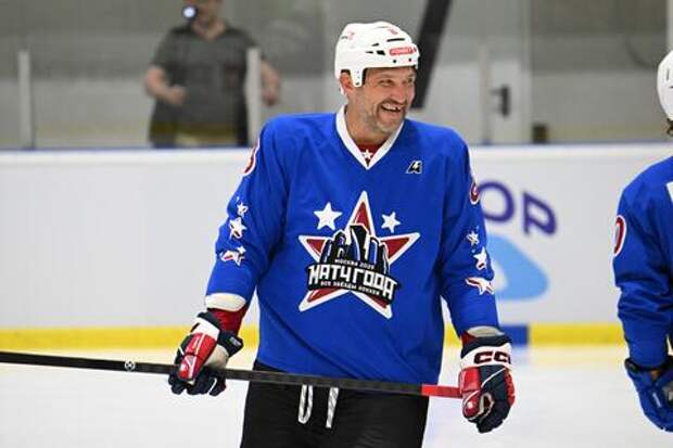 Овечкин в шаге от Гретцки: российский снайпер забросил 996-ю шайбу в НХЛ