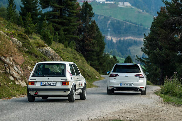 Отмечаем юбилей прародителя всех «хот-хэтчей» в компании первого VW Golf GTI и GTI Clubsport. Фото 9