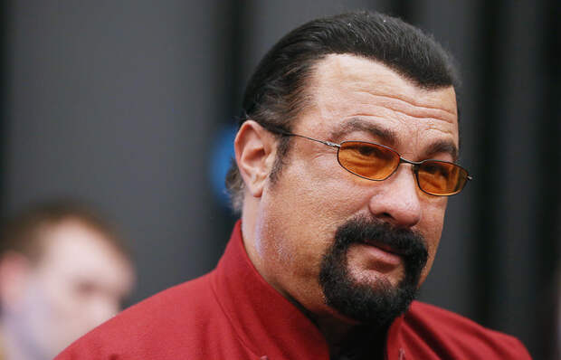 Стивен Сигал
