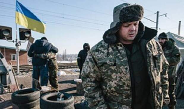 Невыгодную простым украинцам блокаду Донбасса проводят отморозки и проходимцы, финансируемые Тимошенко и Коломойским - Азаров