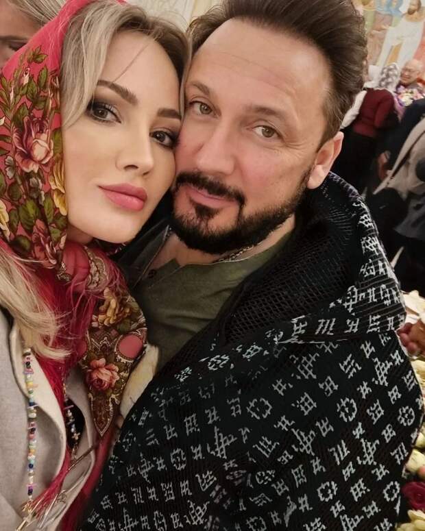 Жена Стаса Михайлова поделилась снимками с мужем и дочерью