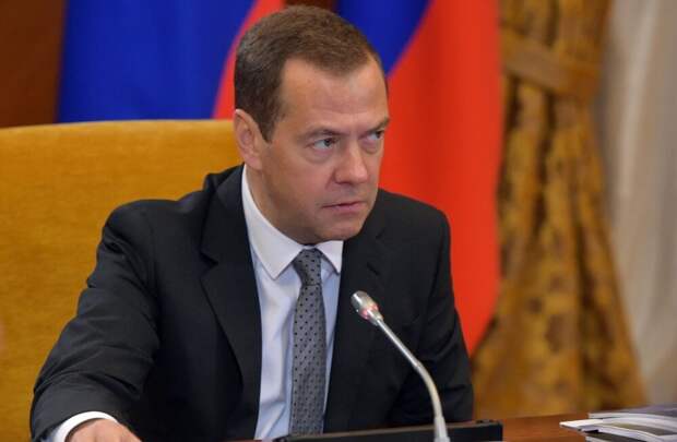 Хорошая возможность: Медведев намекнул на возврат смертной казни в России