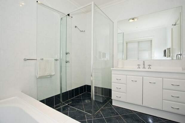 Stylish modern bathoom