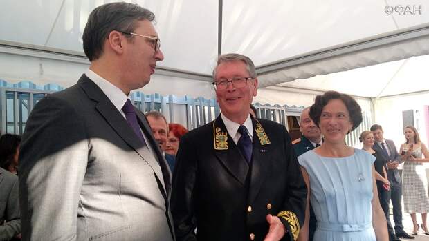 Лидеры сербского общества отпраздновали День России в посольстве РФ в Белграде