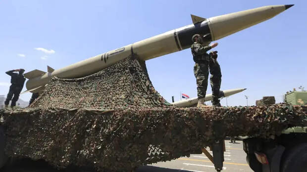 Хуситы готовы перекрыть судоходство в Красном море для поддержки Ирана