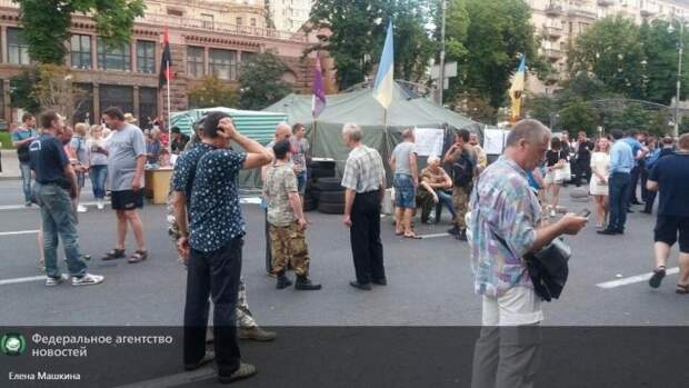 Силовики вытеснили обманутых вкладчиков с киевских улиц