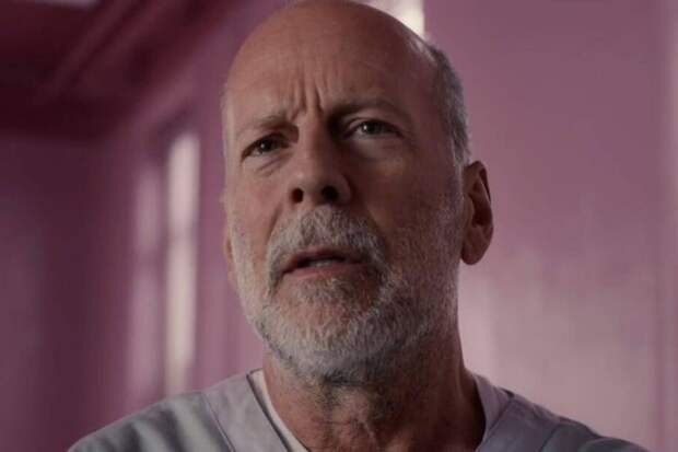 Стало известно состояние Брюса Уиллиса — он не осознаёт свою деменцию