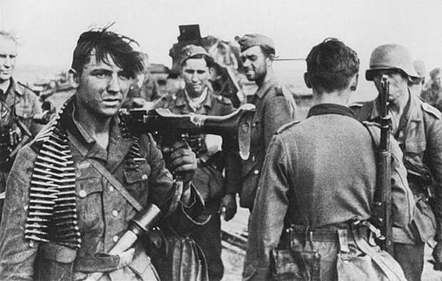 Немцы на берегу Волги. 25 августа 1942 года 
