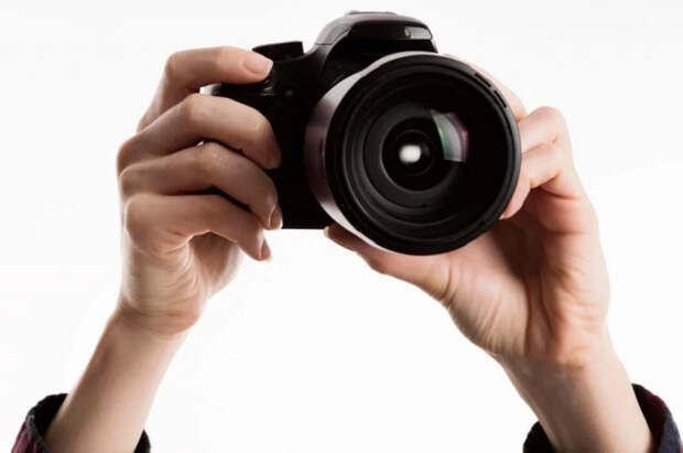 В Екатеринбурге приставы вышли на должника-фотографа под видом моделей