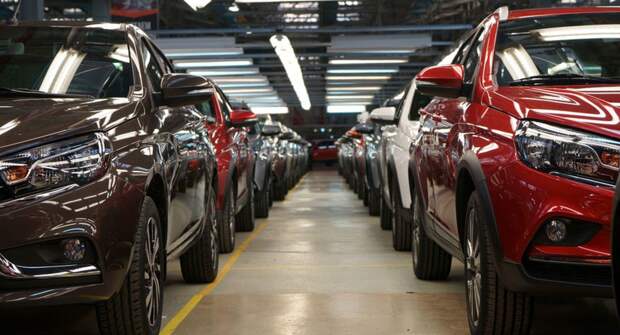 Россияне не верят в развитие отечественного автопрома