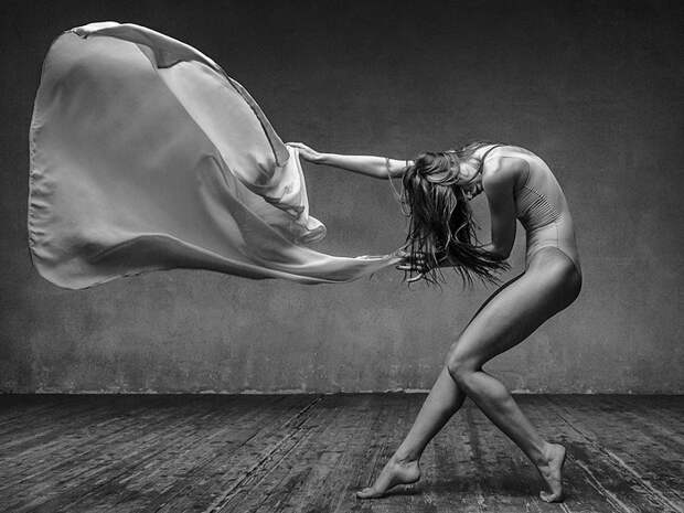 9 невероятно экспрессивных снимков профессиональных танцоров. Страсть в каждом кадре!