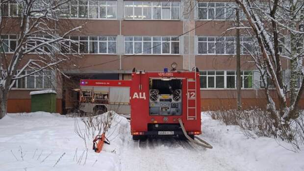 Школы в Челябинске проверяют из-за анонимных сообщений об угрозах взрыва