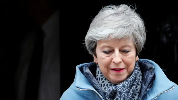 Экс-глава МИД Британии заявил о «смерти» сделки Мэй по брекситу