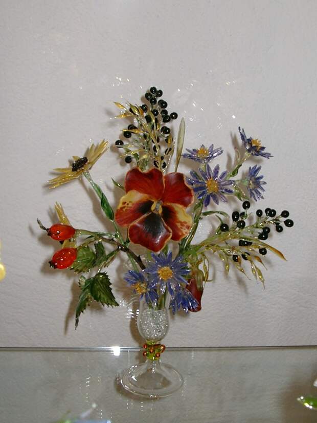 http://www.glassart-tobler.ch/bilder/blumen/Herbstfruchte.JPG