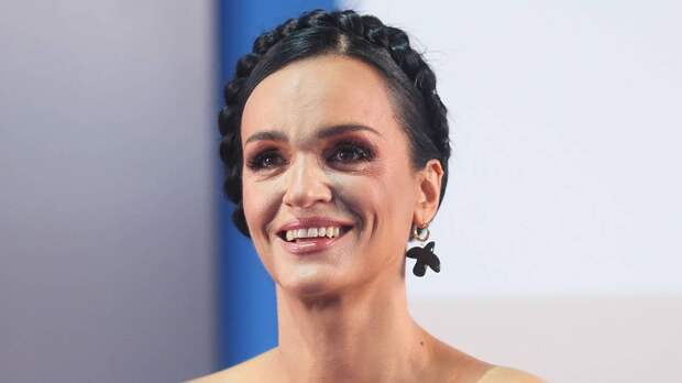 Глава ФПБК Бородин призвал запретить певицу Славу на фоне скандального поведения