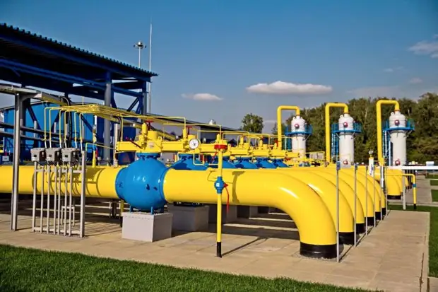 СМИ: Польша отключена от газа за отказ платить в рублях