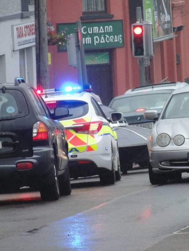 В Ирландии полицейские устроили погоню за летающей тарелкой ирландия, летающая тарелка, нло