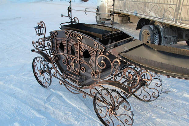 ehksklyuzivnaya-kovanaya-kareta (700x466, 434Kb)