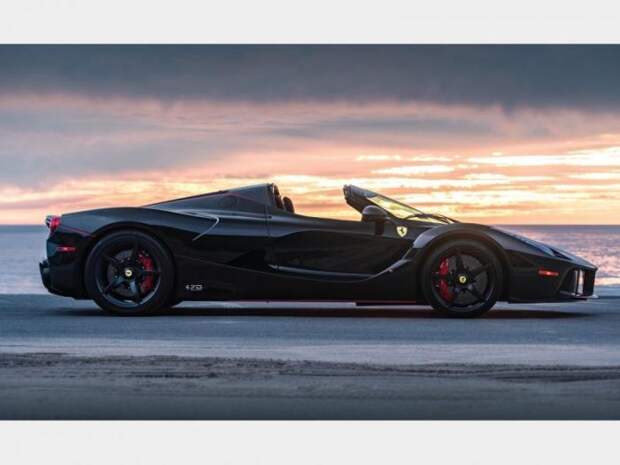 Подержанный суперкар LaFerrari Aperta выставили на продажу