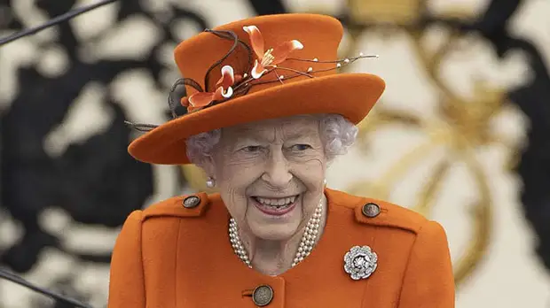 Королевская гвардия необычно поздравила Елизавету II с днем рождения